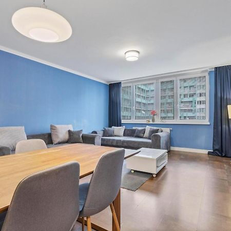 Tomato Apartment - With Free Parking Bratislava Exteriör bild